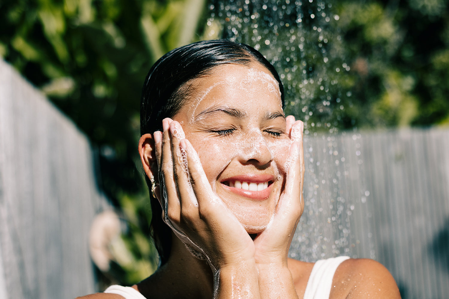 How to Remove Sunscreen We Are Feel Good Inc.